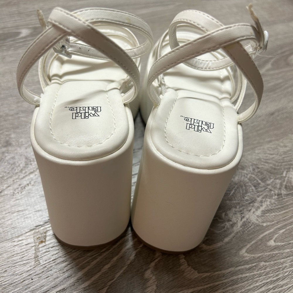 Platform sandals - Picture 3 of 5